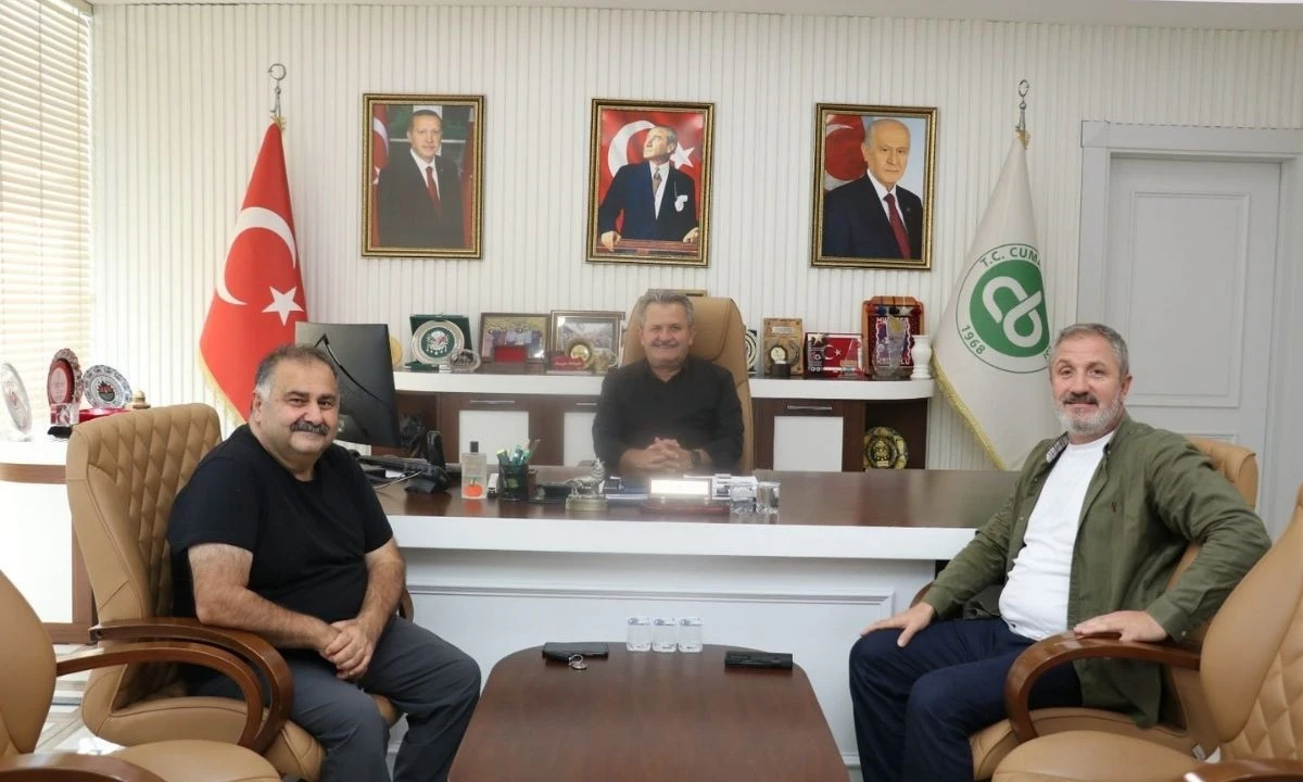 Nurullah Çelebi'den Cumayeri Belediye Ziyareti