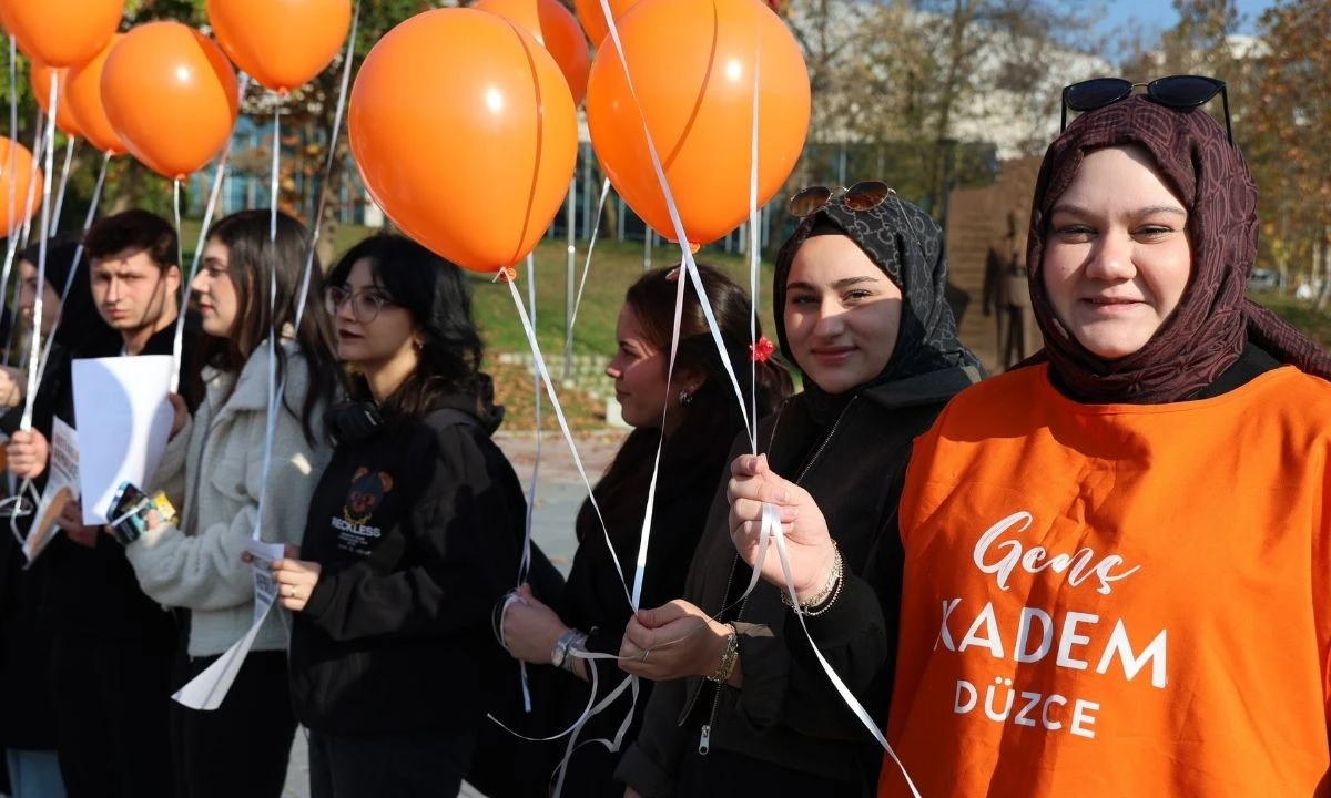 Öğrencilerden kadına yönelik şiddete karşı anlamlı farkındalık