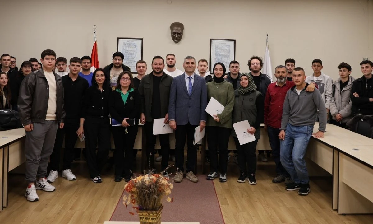 Orman Muhafaza Memurları Öğrencilerle Paylaştı