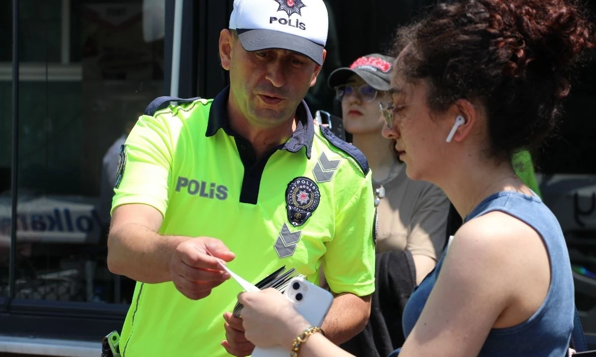 Otogarda bayram yoğunluğu başladı: "350 lira olan bilet, bir anda 500 lira olmuş"
