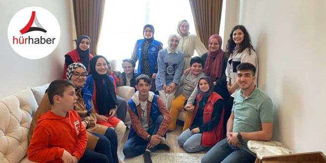 Özel bireyler kapta kek yaptı