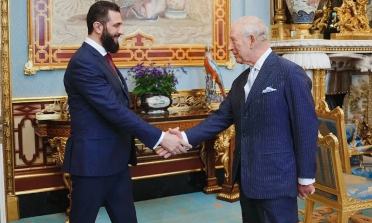 Suriye Devlet Başkanı eş-Şara, İngiltere Kralı III. Charles ile bir araya geldi