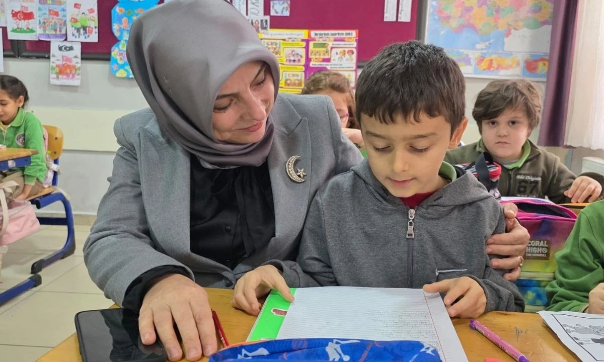 TOBB İlkokulu'nda &Ouml;zer &Ouml;ğrencilerle Buluştu