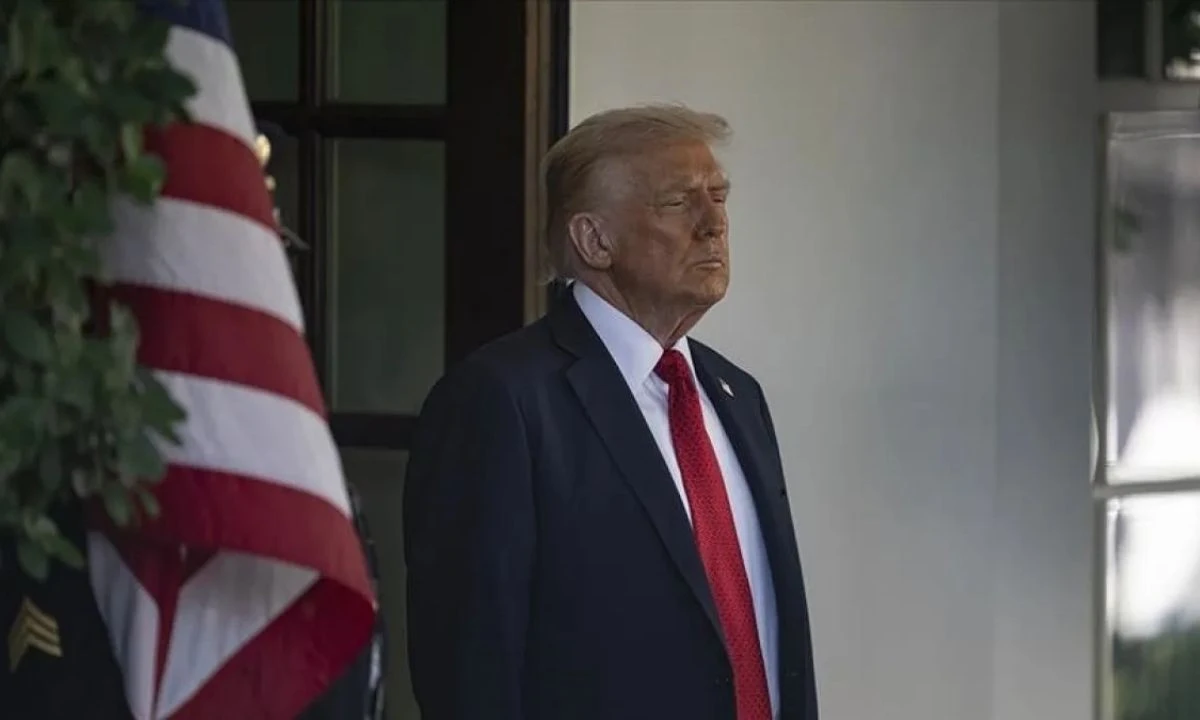 Trump: Ülkemize uyuşturucu satan herkes saldırıya uğrayabilir