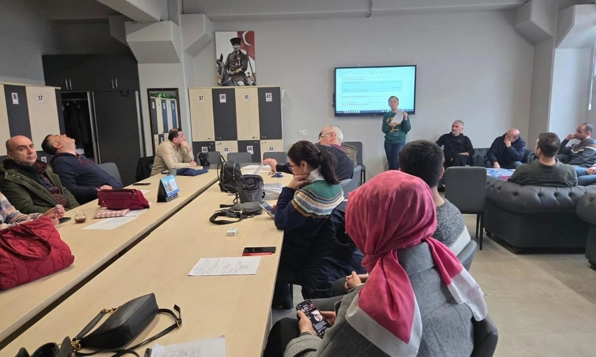 T&uuml;rkiye Y&uuml;zyılı Modeli D&uuml;zce Tanıtımı