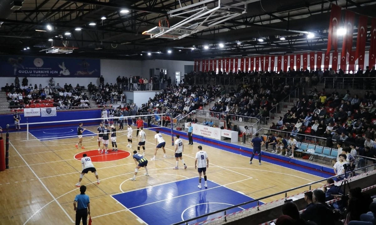 TVF Ligi: Düzce 3-0 Galibiyet Fenerbahçe