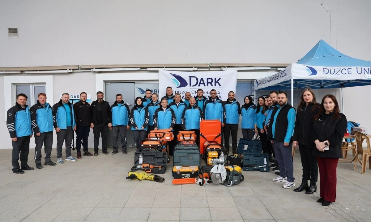 "&Uuml;lkemizin yanında olmaya devam edeceğiz"