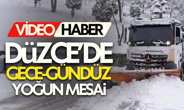 Kar küreme çalışmaları ara sokak ve kaldırımlarda sürüyor