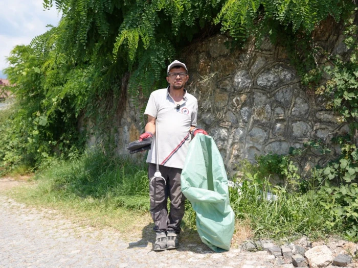 Temizlik Yaparken 3,5 Milyon Liralık Altın Buldu, Bir An Bile Teredd&uuml;t Etmedi