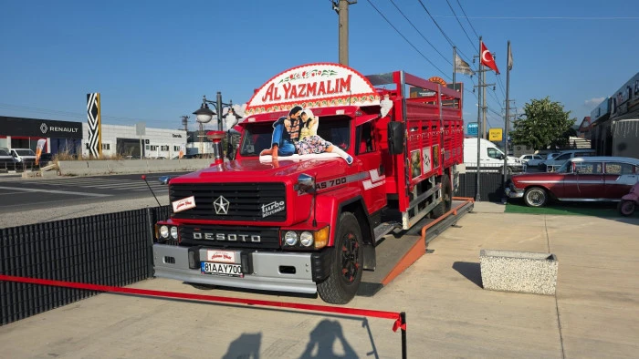 Bu Kamyonun Hik&acirc;yesi Duyanları Duygulandırıyor