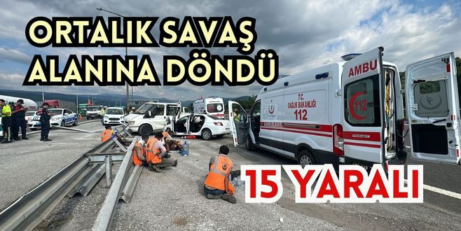 Kaynaşlı gişeler mevkiinde feci kaza 15 yaralı 