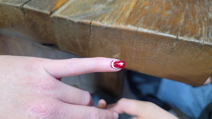 D&uuml;zce'de Milli Takım heyecanı tırnaklara yansıdı