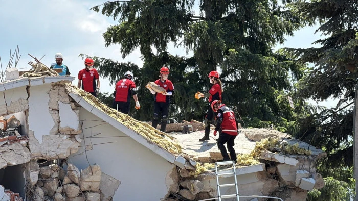 69 aracın katılımıyla b&ouml;lgesel deprem tatbikatı d&uuml;zenlendi