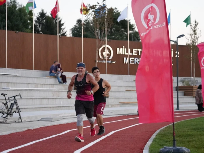 HEM BEĞENİLERİNİ ANLATTILAR HEM SPOR YAPTILAR