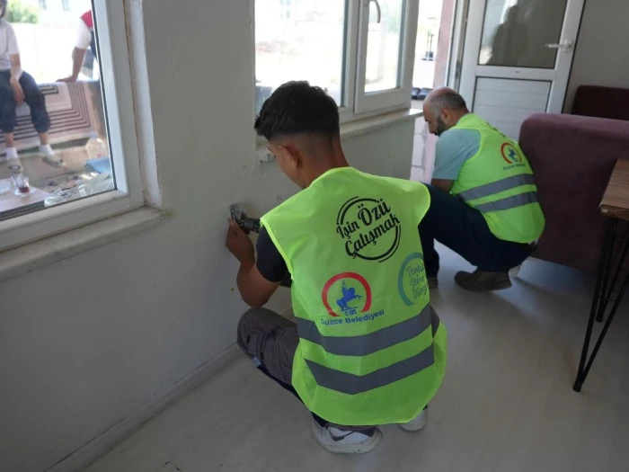 BAŞKAN &Ouml;ZL&Uuml;&rsquo;N&Uuml;N &Uuml;ST&Uuml;N &Ccedil;ABALARI D&Uuml;ZCE&rsquo;YE 20 MİLYON TL HİBE GETİRDİ