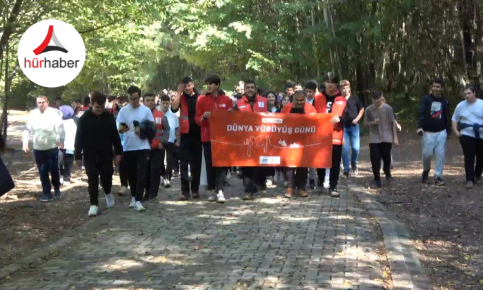 Düzce'de liseli gençler doğa yürüyüşü yaptı