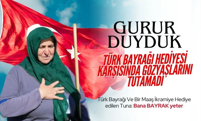 Türk bayrağı hediyesi karşısında gözyaşlarını tutamadı